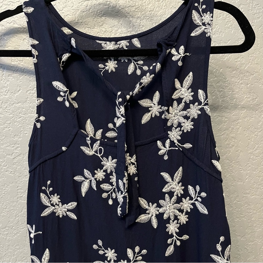 Aeropostale Embroidered Floral Dress navy blue white Keyhole Back Tie Size M - Picture 5 of 10